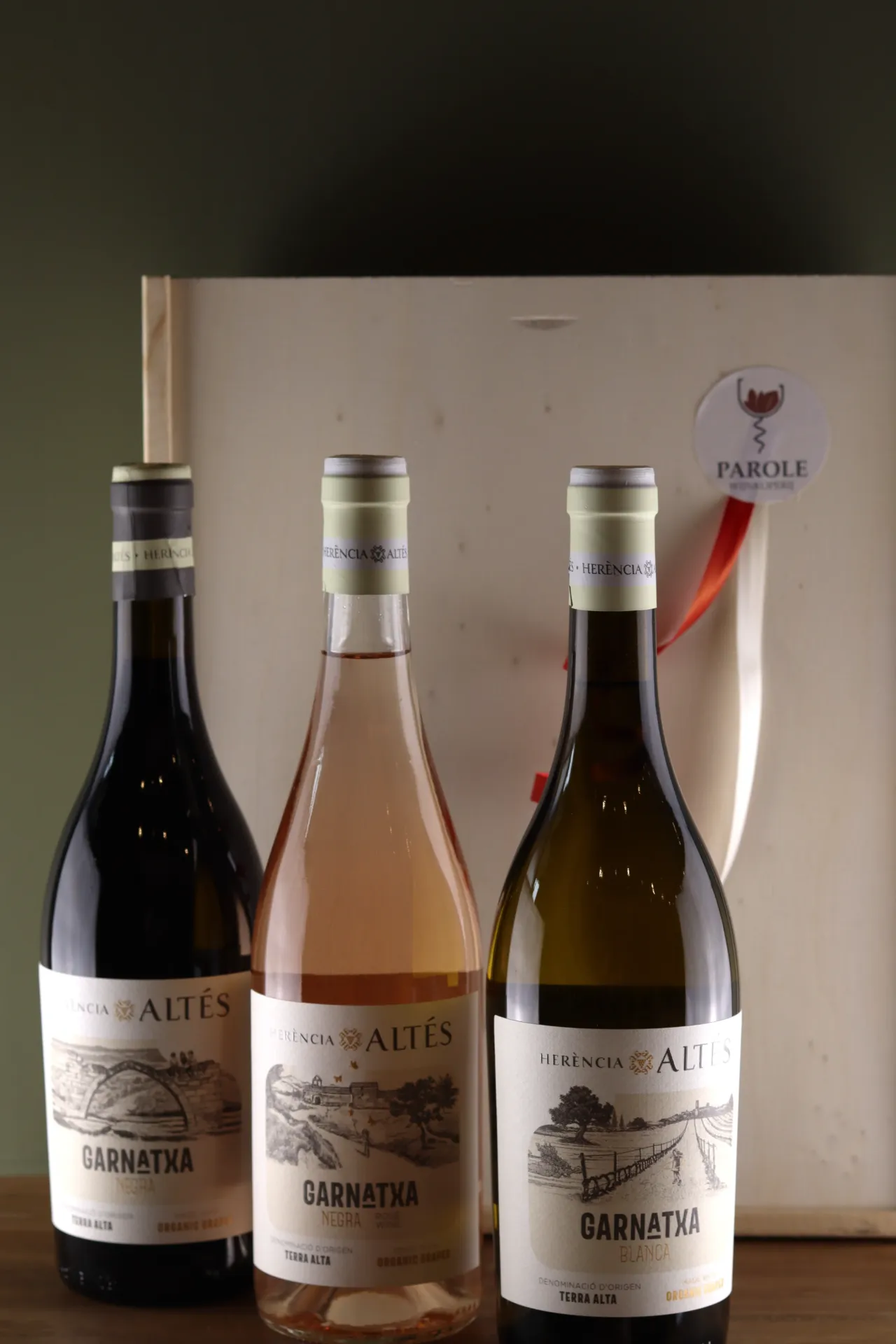 [WINE0222] Garnatxa in 3 ways in luxe houten kist